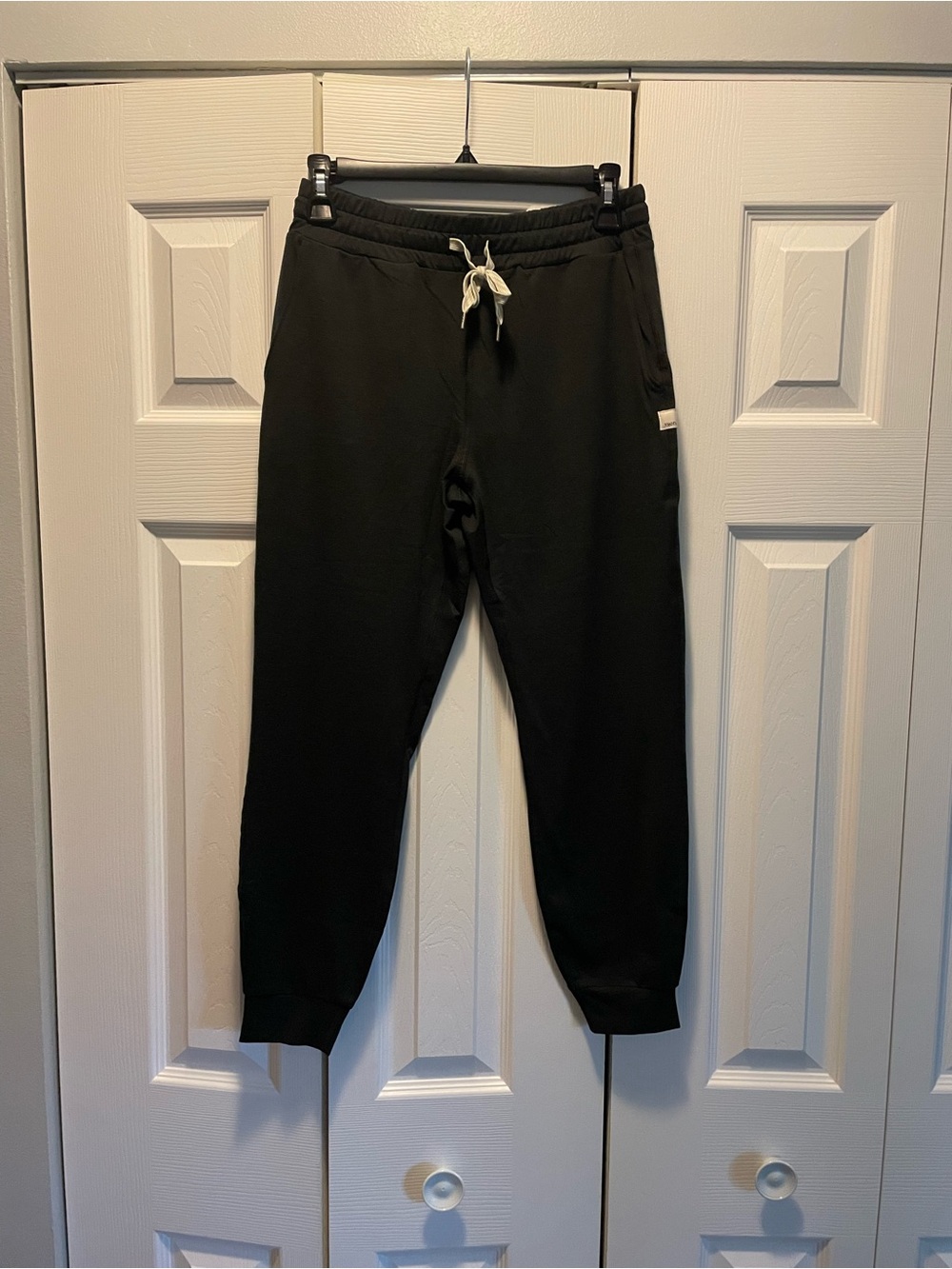 Vuori Black performance Jogger with Drawstring